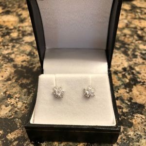 STERLING SILVER AUSTRIAN CRYSTAL EARRINGS 56 NWT